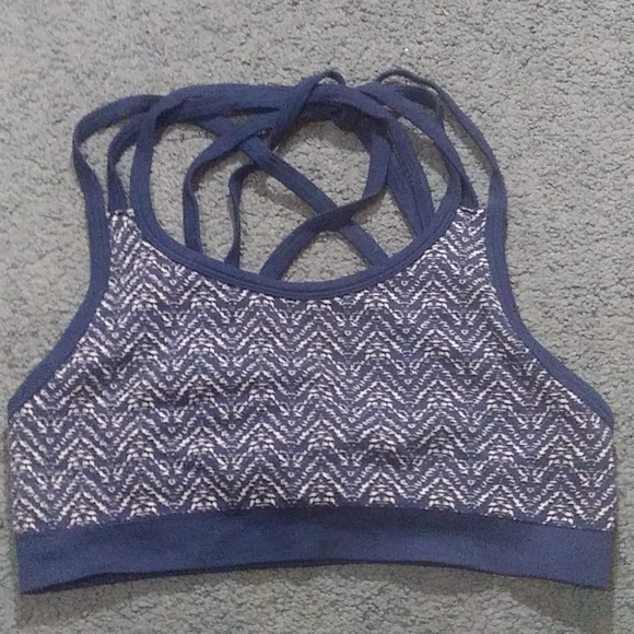 Women's sports bra - Picture 1 of 3